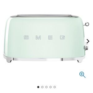 NOT ACCEPTING OFFERS Smeg two slice retro toaster FINAL MARKDOWN